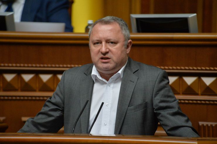Пленарне засідання Верховної Ради України.

За результатами голосування народні депутати підтримали усі пропозиції і прийняли Закон 