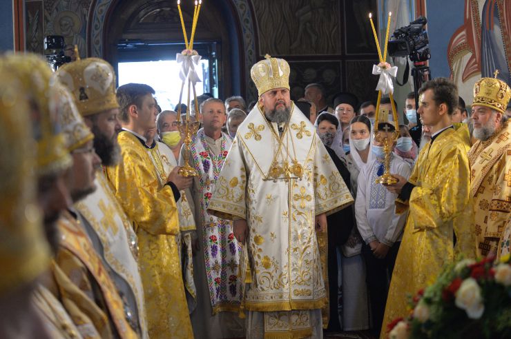 Божественна літургія з нагоди 1033-ї річниці Хрещення Руси-України у Михайлівському Золотоверхому кафедральному соборі.  Очолить літургію Блаженнійший Митрополит Епіфаній. Урочистості з нагоди свята продовжаться на Володимирській гірці, де Предстоятель Православної Церкви України звершить молебень біля пам’ятника святому рівноапостольному князю Володимиру.