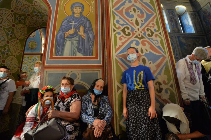 Божественна літургія з нагоди 1033-ї річниці Хрещення Руси-України у Михайлівському Золотоверхому кафедральному соборі.  Очолить літургію Блаженнійший Митрополит Епіфаній. Урочистості з нагоди свята продовжаться на Володимирській гірці, де Предстоятель Православної Церкви України звершить молебень біля пам’ятника святому рівноапостольному князю Володимиру.