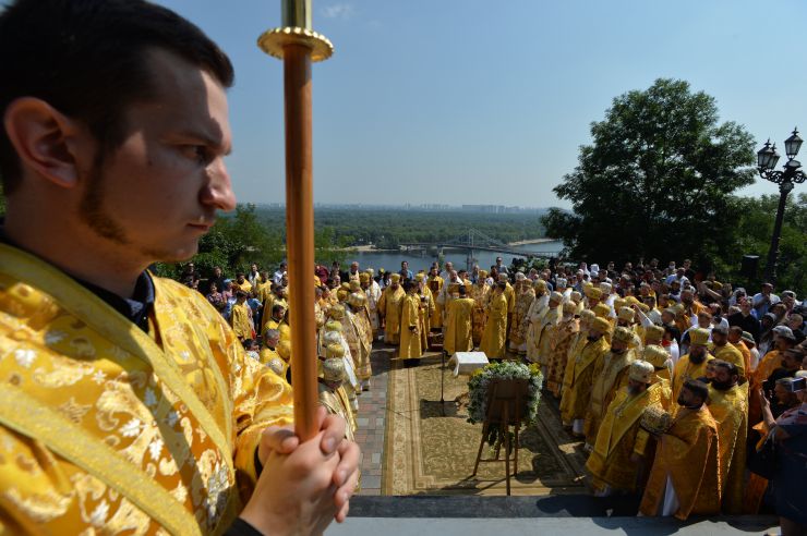 Божественна літургія з нагоди 1033-ї річниці Хрещення Руси-України у Михайлівському Золотоверхому кафедральному соборі.  Очолить літургію Блаженнійший Митрополит Епіфаній. Урочистості з нагоди свята продовжаться на Володимирській гірці, де Предстоятель Православної Церкви України звершить молебень біля пам’ятника святому рівноапостольному князю Володимиру.