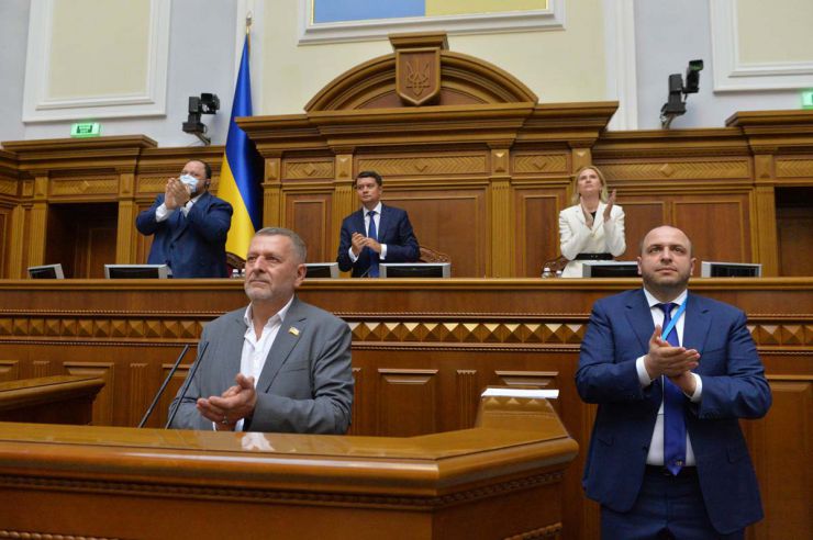 Позачергове засідання ВР України. Парламент ухвалив Постанову про Звернення Верховної Ради України до Організації Об’єднаних Націй, Парламентської Асамблеї Ради Європи, Парламентської Асамблеї ОБСЄ, Парламентської Асамблеї НАТО, Парламентської Асамблеї ОЧЕС, Європейського Парламенту, урядів і парламентів іноземних держав щодо посилення міжнародного співробітництва в рамках Кримської платформи для протидії агресії Російської Федерації (реєстр. №5775)