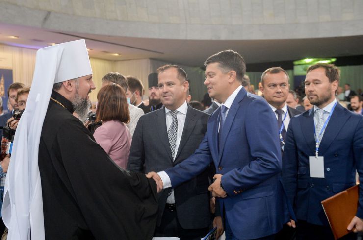 Голова Верховної Ради України Дмитро Разумков, Перший заступник Голови Верховної Ради України Руслан Стефанчук взяли участь у IX Національному молитовному сніданку, присвяченого 30-тій річниці Незалежності України.