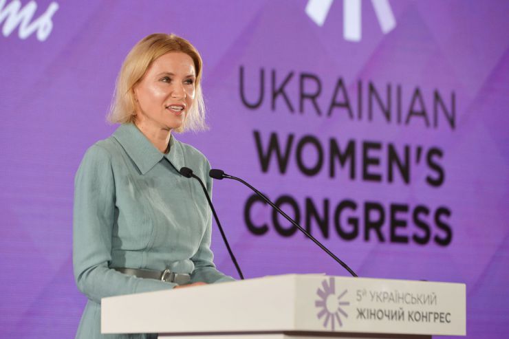 V Український Жіночий Конгрес «Лідерство жінок як цінність», Київ.
Заступниця Голови Верховної Ради України Олена Кондратюк відкрила ювілейний V Український Жіночий Конгрес «Лідерство жінок як цінність». 