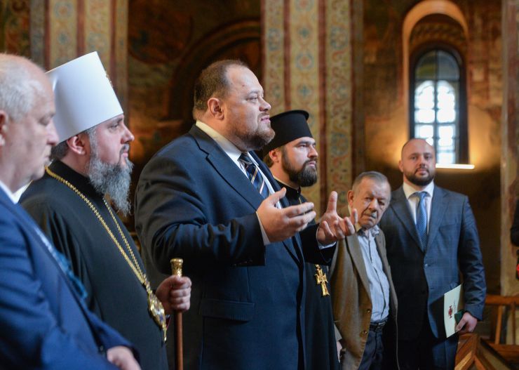 Загальнонаціональна презентація видання «УКРАЇНСЬКА ДЕРЖАВНІСТЬ: історико-правничі нариси» (Національний заповідник «Софія Київська») за участю Голови Верховної Ради України Руслана Стефанчука, Степана Кубіва - голова ВПО «Меморіал» імені Василя Стуса (з 2014), Блаженнішего Епіфанія - Митрополит Київський і всієї України

