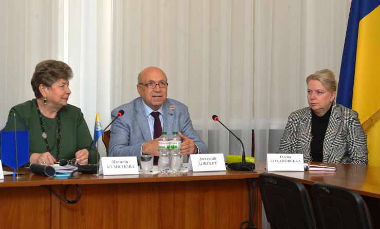 Відбувся ХІ Міжнародний Цивілістичний Форум «На шляху до європейського приватного права» за участю голови Верховної Ради України Руслана Стефанчука, співорганізаторами якого виступають Робоча група щодо рекодифікації (оновлення) цивільного законодавства України, Відділення цивільно-правових наук Національної академії правових наук України, Київський регіональний центр Національної академії правових наук України та Всеукраїнська громадська організація «Асоціація цивілістів України».  Наталія Кузнєцова професор дійсний член(академік) Національної академії правових наук України та Анатолій Довгерт професор член-коресподент Національної академії правових наук України та Олена Коханівська професор дійсний член (академік) Національної академії правових наук України