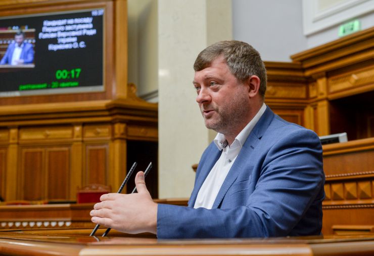 Пленарне засідання Верховної Ради України.
Олександра Корнієнка обрано Першим заступником Голови Верховної Ради України.
Голова Верховної Ради України Руслан Стефанчук відкрив пленарне засідання.
Головуючий поставив на голосування пропозицію про обрання Першого заступника Голови Верховної Ради України.
Кандидатуру народного депутата Олександра Корнієнка підтримали 256 парламентаріїв.
Олександр Корнієнко