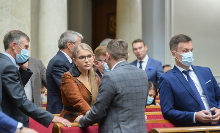 Пленарне засідання Верховної Ради України. 

Голова Верховної Ради України Руслан Стефанчук відкрив пленарне засідання.

Головуючий надав слово для виступу Міністру фінансів Сергій Марченку. Він зазначив, що Уряд представив Державний бюджет на 2022 рік, який мав чітку основу - це бюджет інвестицій в майбутнє.
Голова Комітету з питань бюджету Юрій Арістов доповів підготовлені Комітетом висновки та пропозиції до проекту Закону України про Державний бюджет України на 2022 рік.
Голова Рахункової палати Валерій Пацкан 5150 доповів про результати експертизи проекту Державного бюджету на 2022 рік і направлені до Верховної Ради відповідні висновки. Валерій Пацкан доповів деякі з них.
Тимошенко
