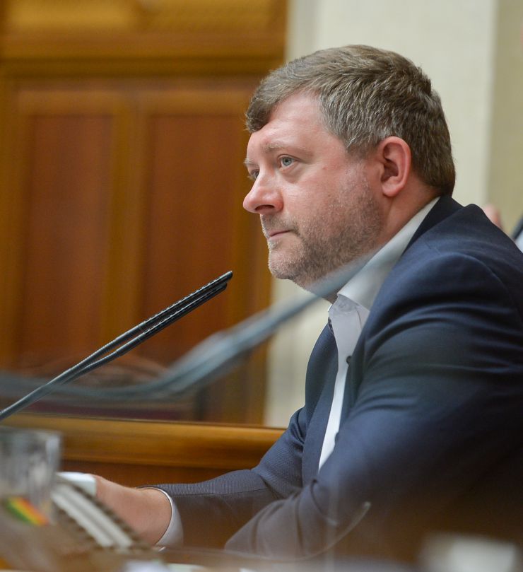 Пленарне засідання Верховної Ради України. 

Голова Верховної Ради України Руслан Стефанчук відкрив пленарне засідання.

Головуючий надав слово для виступу Міністру фінансів Сергій Марченку. Він зазначив, що Уряд представив Державний бюджет на 2022 рік, який мав чітку основу - це бюджет інвестицій в майбутнє.
Голова Комітету з питань бюджету Юрій Арістов доповів підготовлені Комітетом висновки та пропозиції до проекту Закону України про Державний бюджет України на 2022 рік.
Голова Рахункової палати Валерій Пацкан 5150 доповів про результати експертизи проекту Державного бюджету на 2022 рік і направлені до Верховної Ради відповідні висновки. Валерій Пацкан доповів деякі з них.
Олександр Корнієнко Перший заступник Голови Верховної Ради України.
