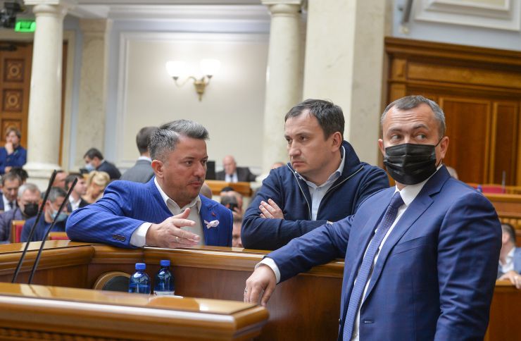 Пленарне засідання Верховної Ради України. 

Голова Верховної Ради України Руслан Стефанчук відкрив пленарне засідання.

Головуючий надав слово для виступу Міністру фінансів Сергій Марченку. Він зазначив, що Уряд представив Державний бюджет на 2022 рік, який мав чітку основу - це бюджет інвестицій в майбутнє.
Голова Комітету з питань бюджету Юрій Арістов доповів підготовлені Комітетом висновки та пропозиції до проекту Закону України про Державний бюджет України на 2022 рік.
Голова Рахункової палати Валерій Пацкан 5150 доповів про результати експертизи проекту Державного бюджету на 2022 рік і направлені до Верховної Ради відповідні висновки. Валерій Пацкан доповів деякі з них.
