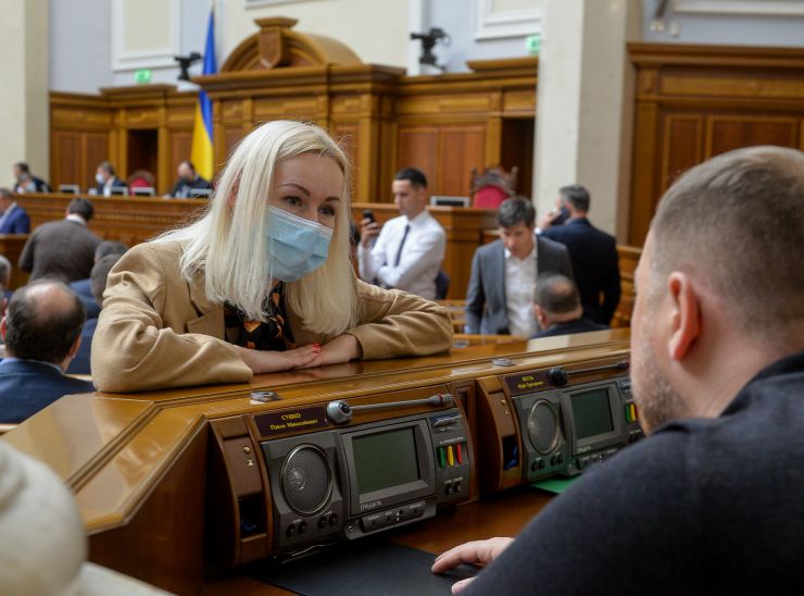 Пленарне засідання Верховної Ради України. 

Голова Верховної Ради України Руслан Стефанчук відкрив пленарне засідання.

Головуючий надав слово для виступу Міністру фінансів Сергій Марченку. Він зазначив, що Уряд представив Державний бюджет на 2022 рік, який мав чітку основу - це бюджет інвестицій в майбутнє.
Голова Комітету з питань бюджету Юрій Арістов доповів підготовлені Комітетом висновки та пропозиції до проекту Закону України про Державний бюджет України на 2022 рік.
Голова Рахункової палати Валерій Пацкан 5150 доповів про результати експертизи проекту Державного бюджету на 2022 рік і направлені до Верховної Ради відповідні висновки. Валерій Пацкан доповів деякі з них.
Олена Вінтоняк 
