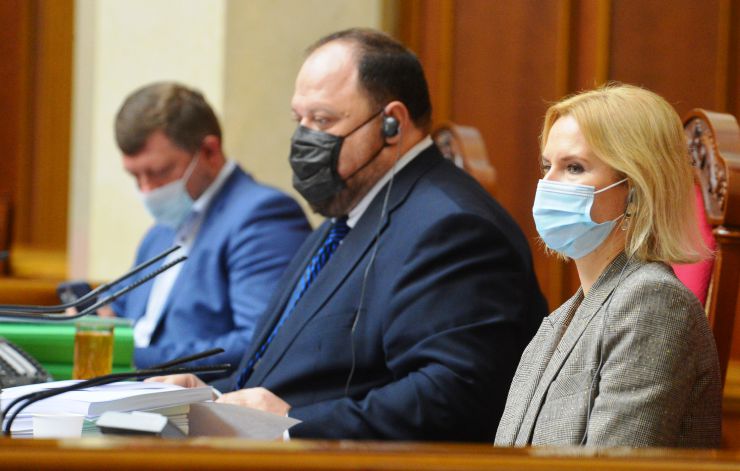 Пленарне засідання Верховної Ради України.

Голова Верховної Ради України Руслан Стефанчук відкрив пленарне засідання. 
Народні депутати продовжують розглядати правки, які пропонують врахувати депутатські фракції і групи Уряду під час підготовки до другого читання законопроекту про Державний бюджет України на 2022 рік. 
