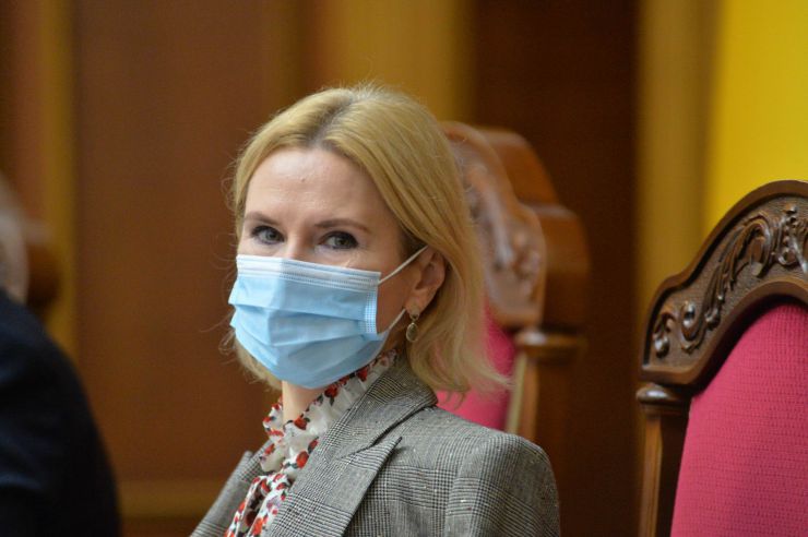 Пленарне засідання Верховної Ради України.

Голова Верховної Ради України Руслан Стефанчук відкрив пленарне засідання.

Головуючий запросив до сесійної зали Президента України Володимира Зеленського. 
Народні депутати розглядають кадрові питання. 
Головуючий повідомив, що до Верховної Ради внесено подання про призначення Резнікова Олексія Юрійовича Міністром оборони України.
Народні депутати 273 голосами підтримали пропозицію про призначення Резнікова О.Ю. Міністром оборони України. 
Олексій Резніков склав присягу члена Кабінету Міністрів.

Наступним голосуванням народні депутати підтримали пропозицію про зміну розгляду питань порядку денного, зокрема, про розгляд зараз законопроекту про внесення змін до Закону України 