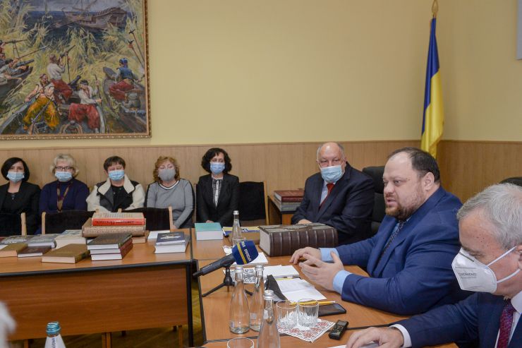 Зустріч Голови ВР України Руслана Стефанчука з провідними науковцями Інституту української мови НАН України