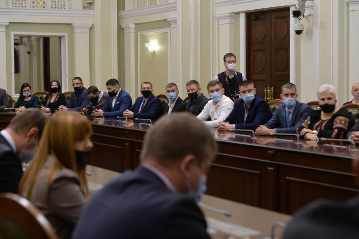 Голова Верховної Ради України Руслан Стефанчук, перший заступник Голови Верховної Ради України Олександр Корнієнко,  заступник Голови Верховної Ради України Олена Кондратюк взяли участь в Урочистій церемонії вручення Премій Верховної Ради України молодим ученим за 2019 рік
