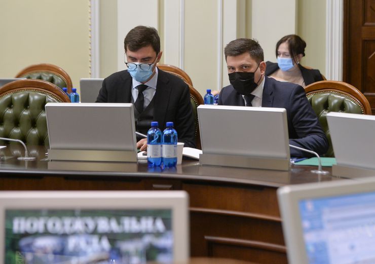 Погоджувальна рада у Верховній Раді України. Тарас Мельничук (представник Кабміну) , Андрій Мотовиловець Перший заступник Голови депутатської фракції ПОЛІТИЧНОЇ ПАРТІЇ 