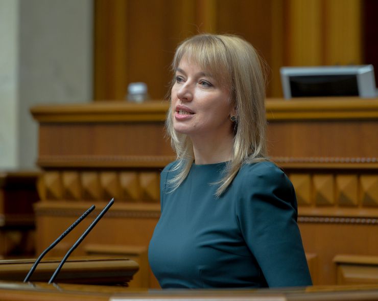 Пленарне засідання Верховної Ради України.

Голова Верховної Ради України Руслан Стефанчук відкрив пленарне засідання.
Головуючий повідомив, що 12 листопада 2021 року Центральна виборча комісія зареєструвала народних депутатів України, обраних на проміжних виборах народних депутатів 31 жовтня 2021 року в одномандатному виборчому окрузі №184 Козиря Сергія В’ячеславовича, у виборчому окрузі №197 Войцехівського Віталія Олександровича, обраного на позачергових виборах народних депутатів 21 липня 2019 року в загальнодержавному багатомандатному виборчому окрузі Кострійчука Сергія Володимировича за політичним списком політичної партії «Слуга народу». 
Новообрані народні депутати склали присягу перед Верховною Радою.
Народні депутати розглянули правки до законопроекту про медіацію, №3504. 
За результатами голосування законопроект 302 голосами прийнято у другому читанні і в цілому.
Олена Шуляк
