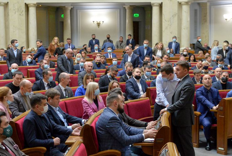 Пленарне засідання Верховної Ради України.

Голова Верховної Ради України Руслан Стефанчук відкрив пленарне засідання.
Головуючий повідомив, що 12 листопада 2021 року Центральна виборча комісія зареєструвала народних депутатів України, обраних на проміжних виборах народних депутатів 31 жовтня 2021 року в одномандатному виборчому окрузі №184 Козиря Сергія В’ячеславовича, у виборчому окрузі №197 Войцехівського Віталія Олександровича, обраного на позачергових виборах народних депутатів 21 липня 2019 року в загальнодержавному багатомандатному виборчому окрузі Кострійчука Сергія Володимировича за політичним списком політичної партії «Слуга народу». 
Новообрані народні депутати склали присягу перед Верховною Радою.
Народні депутати розглянули правки до законопроекту про медіацію, №3504. 
За результатами голосування законопроект 302 голосами прийнято у другому читанні і в цілому.
