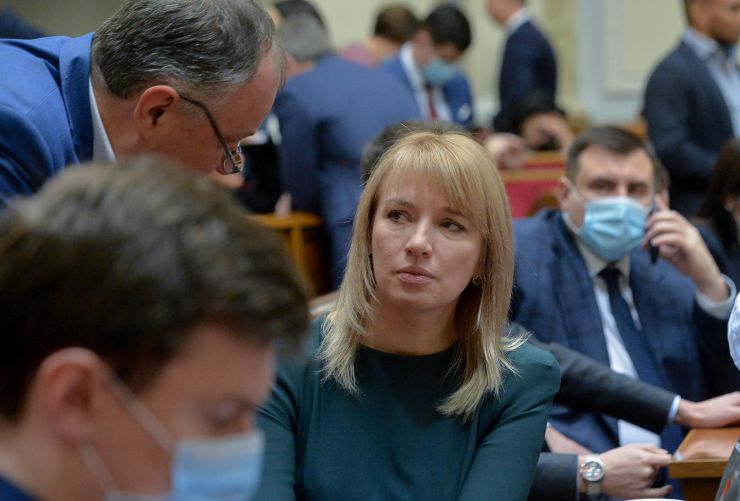 Пленарне засідання Верховної Ради України.

Голова Верховної Ради України Руслан Стефанчук відкрив пленарне засідання.
Головуючий повідомив, що 12 листопада 2021 року Центральна виборча комісія зареєструвала народних депутатів України, обраних на проміжних виборах народних депутатів 31 жовтня 2021 року в одномандатному виборчому окрузі №184 Козиря Сергія В’ячеславовича, у виборчому окрузі №197 Войцехівського Віталія Олександровича, обраного на позачергових виборах народних депутатів 21 липня 2019 року в загальнодержавному багатомандатному виборчому окрузі Кострійчука Сергія Володимировича за політичним списком політичної партії «Слуга народу». 
Новообрані народні депутати склали присягу перед Верховною Радою.
Народні депутати розглянули правки до законопроекту про медіацію, №3504. 
За результатами голосування законопроект 302 голосами прийнято у другому читанні і в цілому.
Олена Шуляк
