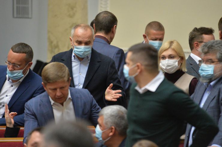 Пленарне засідання Верховної Ради України.

Голова Верховної Ради України Руслан Стефанчук відкрив пленарне засідання.
Народні депутати розглянули правки до проекту Закону про мультимодальні перевезення №4258. 
Законопроект 298 голосами «за» прийнято у другому читанні і в цілому.
Народні депутати розглянули правки до проекту Закону про внесення змін до адміністративного та кримінального законодавства щодо запровадження діяльності Бюро економічної безпеки України №3959-1. 
Верховна Рада 296 голосами «за» прийняла законопроект у другому читанні та в цілому.
Нестор Шуфрич
