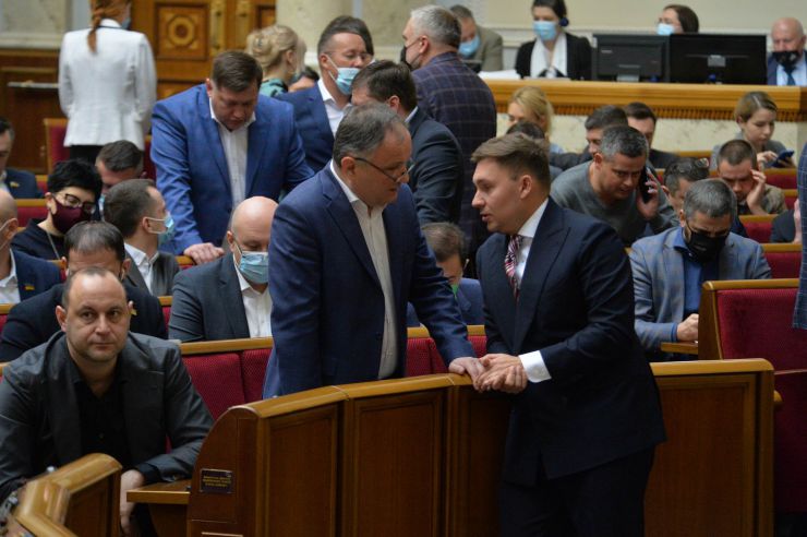 Пленарне засідання Верховної Ради України.

Голова Верховної Ради України Руслан Стефанчук відкрив пленарне засідання.
Народні депутати розглянули правки до проекту Закону про мультимодальні перевезення №4258. 
Законопроект 298 голосами «за» прийнято у другому читанні і в цілому.
Народні депутати розглянули правки до проекту Закону про внесення змін до адміністративного та кримінального законодавства щодо запровадження діяльності Бюро економічної безпеки України №3959-1. 
Верховна Рада 296 голосами «за» прийняла законопроект у другому читанні та в цілому.

