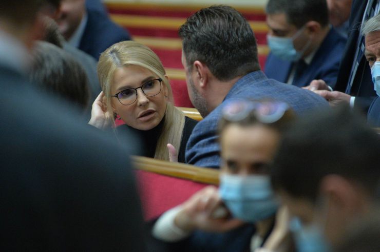Пленарне засідання Верховної Ради України.

Голова Верховної Ради України Руслан Стефанчук відкрив пленарне засідання.
Народні депутати розглянули правки до проекту Закону про мультимодальні перевезення №4258. 
Законопроект 298 голосами «за» прийнято у другому читанні і в цілому.
Народні депутати розглянули правки до проекту Закону про внесення змін до адміністративного та кримінального законодавства щодо запровадження діяльності Бюро економічної безпеки України №3959-1. 
Верховна Рада 296 голосами «за» прийняла законопроект у другому читанні та в цілому.
Юлія Тимошенко
