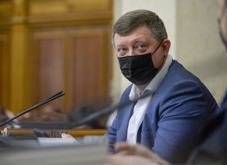 Пленарне засідання Верховної Ради України.

Голова Верховної Ради України Руслан Стефанчук відкрив пленарне засідання.
Головуючий повідомив, що у засіданні беруть участь Прем’єр-міністр Денис Шмигаль та члени Кабінету Міністрів.
Головуючий надав слово для виступу Міністру внутрішніх справ Денису Монастирському.
Олександр Корнієнко
