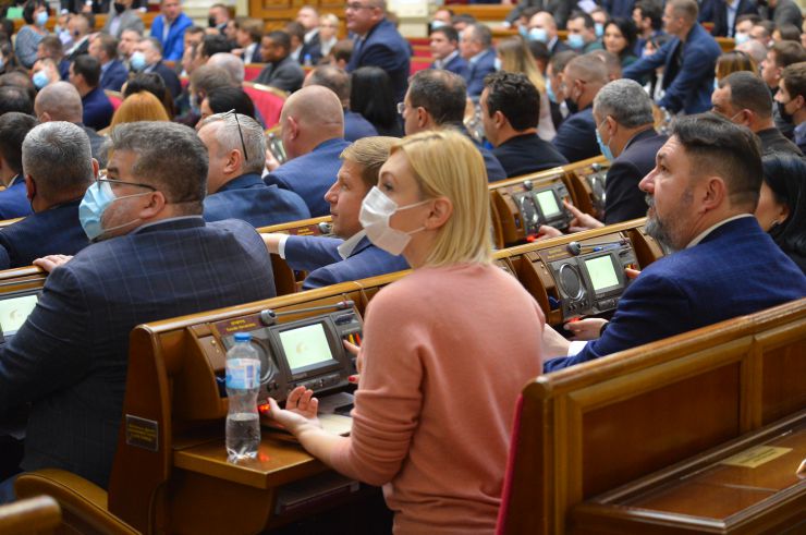 Пленарне засідання Верховної Ради України.

Голова Верховної Ради України Руслан Стефанчук відкрив пленарне засідання.
Проект Постанови про проміжний звіт Тимчасової слідчої комісії Верховної Ради України з питань розслідування можливих протиправних дій представників органів державної влади та інших осіб, що могли сприяти порушенню державного суверенітету, територіальної цілісності та недоторканості України і становити загрозу національній безпеці України, №6324, доповіла Голова Тимчасової слідчої комісії Мар’яна Безугла.
Верховна Рада України взяла до відома проміжний звіт ТСК і продовжила її роботу.

Прийнято Постанову 