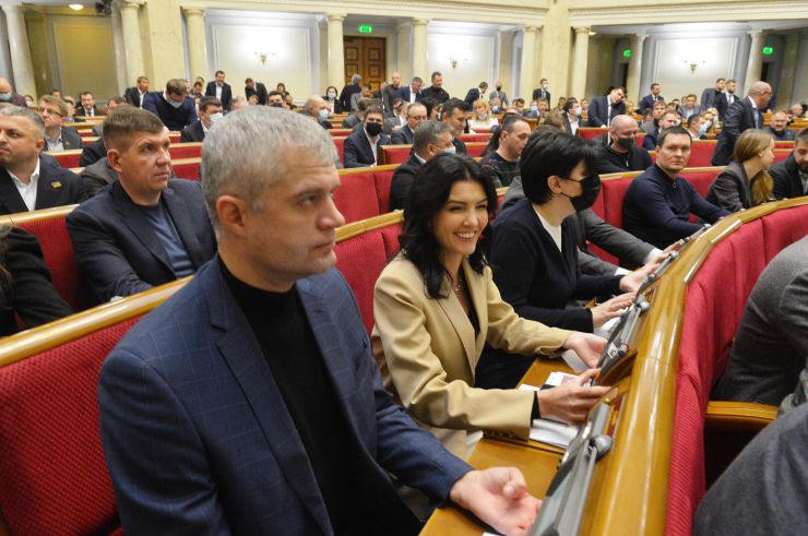 Пленарне засідання Верховної Ради України.

Голова Верховної Ради України Руслан Стефанчук відкрив пленарне засідання.
Проект Постанови про проміжний звіт Тимчасової слідчої комісії Верховної Ради України з питань розслідування можливих протиправних дій представників органів державної влади та інших осіб, що могли сприяти порушенню державного суверенітету, територіальної цілісності та недоторканості України і становити загрозу національній безпеці України, №6324, доповіла Голова Тимчасової слідчої комісії Мар’яна Безугла.
Верховна Рада України взяла до відома проміжний звіт ТСК і продовжила її роботу.

Прийнято Постанову 