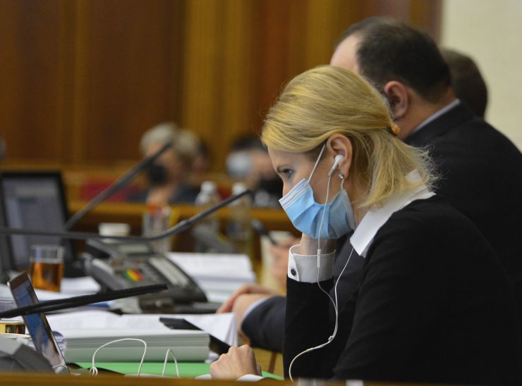 Пленарне засідання Верховної Ради України.

Голова Верховної Ради України Руслан Стефанчук відкрив пленарне засідання.
Проект Постанови про проміжний звіт Тимчасової слідчої комісії Верховної Ради України з питань розслідування можливих протиправних дій представників органів державної влади та інших осіб, що могли сприяти порушенню державного суверенітету, територіальної цілісності та недоторканості України і становити загрозу національній безпеці України, №6324, доповіла Голова Тимчасової слідчої комісії Мар’яна Безугла.
Верховна Рада України взяла до відома проміжний звіт ТСК і продовжила її роботу.

Прийнято Постанову 