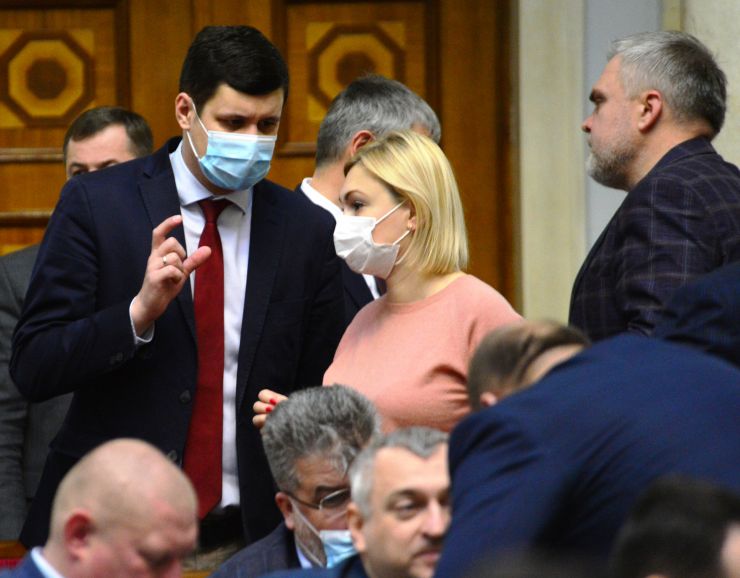 Пленарне засідання Верховної Ради України.

Голова Верховної Ради України Руслан Стефанчук відкрив пленарне засідання.
Проект Постанови про проміжний звіт Тимчасової слідчої комісії Верховної Ради України з питань розслідування можливих протиправних дій представників органів державної влади та інших осіб, що могли сприяти порушенню державного суверенітету, територіальної цілісності та недоторканості України і становити загрозу національній безпеці України, №6324, доповіла Голова Тимчасової слідчої комісії Мар’яна Безугла.
Верховна Рада України взяла до відома проміжний звіт ТСК і продовжила її роботу.

Прийнято Постанову 