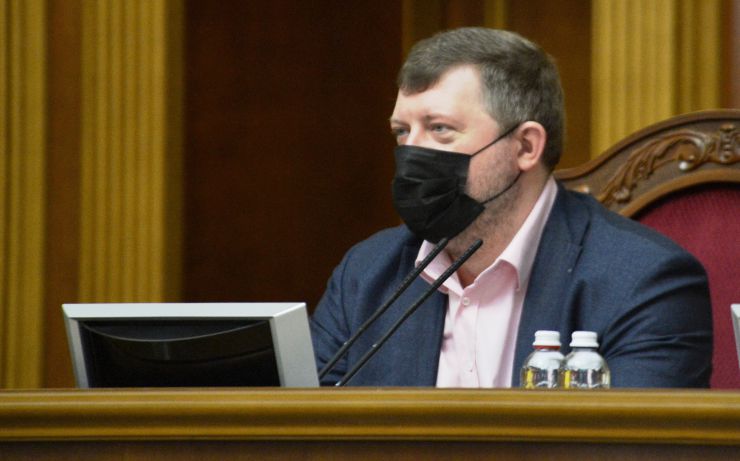 Пленарне засідання Верховної Ради України.

Голова Верховної Ради України Руслан Стефанчук відкрив пленарне засідання. 

Руслан Стефанчук зазначив, що Україна щороку 3 грудня разом зі світовою спільною відзначає Міжнародний день людей з інвалідністю, який проголошений Генеральною асамблеєю ООН у 1992 р.
Головуючий надав слово для виступу, виступив Мотиваційний спікер, амбасадор ЮНІСЕФ з питань інклюзії Яніс МакДевід

Головуючий повідомив, що у засіданні беруть участь Прем’єр-міністр Денис Шмигаль та члени Кабінету Міністрів. 
За пропозицією депутатських фракцій і груп члени Уряду відповідатимуть на запитання про обороноздатність України у 2021 році: безпекові підсумки року і перспективи.
Головуючий надав слово для виступу Міністру оборони Олексію Резнікову.
Олександр Корнієнко 
