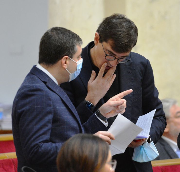 Пленарне засідання Верховної Ради України.

Голова Верховної Ради України Руслан Стефанчук відкрив пленарне засідання. 

Руслан Стефанчук зазначив, що Україна щороку 3 грудня разом зі світовою спільною відзначає Міжнародний день людей з інвалідністю, який проголошений Генеральною асамблеєю ООН у 1992 р.
Головуючий надав слово для виступу, виступив Мотиваційний спікер, амбасадор ЮНІСЕФ з питань інклюзії Яніс МакДевід

Головуючий повідомив, що у засіданні беруть участь Прем’єр-міністр Денис Шмигаль та члени Кабінету Міністрів. 
За пропозицією депутатських фракцій і груп члени Уряду відповідатимуть на запитання про обороноздатність України у 2021 році: безпекові підсумки року і перспективи.
Головуючий надав слово для виступу Міністру оборони Олексію Резнікову.
Дмитро Лубінець ДОВІРА Андрій Мотовиловець СН
