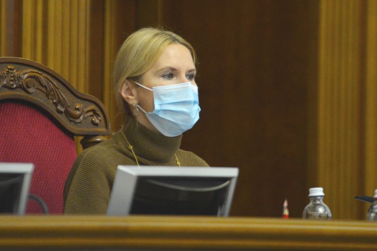 Пленарне засідання Верховної Ради України.

Голова Верховної Ради України Руслан Стефанчук відкрив пленарне засідання. 

Руслан Стефанчук зазначив, що Україна щороку 3 грудня разом зі світовою спільною відзначає Міжнародний день людей з інвалідністю, який проголошений Генеральною асамблеєю ООН у 1992 р.
Головуючий надав слово для виступу, виступив Мотиваційний спікер, амбасадор ЮНІСЕФ з питань інклюзії Яніс МакДевід

Головуючий повідомив, що у засіданні беруть участь Прем’єр-міністр Денис Шмигаль та члени Кабінету Міністрів. 
За пропозицією депутатських фракцій і груп члени Уряду відповідатимуть на запитання про обороноздатність України у 2021 році: безпекові підсумки року і перспективи.
Головуючий надав слово для виступу Міністру оборони Олексію Резнікову.
Олена Кондратюк 
