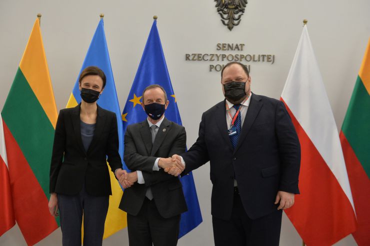 Робочий візит Голови Верховної Ради України Руслана Стефанчука до Республіки Польща з метою участі у XI Сесії Міжпарламентської Асамблеї Верховної Ради України, Сейму i Сенату Республіки Польща nа Сеймасу Литовської Республіки.
Перехід Голови Верховної Ради України Руслана Стефанчука  до кабінету Маршалка Сенату РП Томаша Гродзького для короткої вітальної розмови. 
Спільний перехід Голови Верховної Ради України Руслана Стефанчука, Голови Сеймасу Литовської Республіки Вікторія Чміліте-Нільсен та Маршалка Сенату Республіки Польща проф.  Томаша Гродзького до місця проведення засідання Міжпарламентської асамблеї (зала пленарних засідань Сенату РП). 
Відкриття XI сесії Міжпарламентської асамблеї Верховної Ради України, Сейму і Сенату Республіки Польща та Сеймасу Литовської Республіки.
 Вітальне слово Маршалка Сенату РП проф. Томаша Гродзького.
 Вітальне слово Голови Сеймасу Литовської Республіки Вікторія Чміліте-Нільсен. 
Вітальне слово Голови Верховної Ради України Р.Стефанчука Спільне фотографування голів парламентів України, Польщі та Литви

