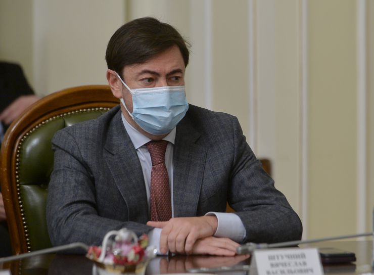 Урочисті заходи до Дня місцевого самоврядування за участю Голови Верховної Ради України Руслана Стефанчука.
В Урочистих заходах до Дня місцевого самоврядування взяли участь: перший заступник Голови Верховної Ради Олександр Корнієнко,  заступник Голови Верховної Ради Олена Кондратюк , голови профільних комітетів Верховної Ради України, представники Офісу Президента України та Уряду, керівництво Апарату Верховної Ради України, голови всеукраїнських асоціацій органів місцевого самоврядування, посадові особи  місцевого самоврядування та депутати місцевих рад, які представлені до нагородження відзнаками Верховної Ради України.
Штучний
