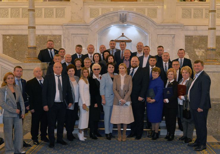 Урочисті заходи до Дня місцевого самоврядування за участю Голови Верховної Ради України Руслана Стефанчука.
В Урочистих заходах до Дня місцевого самоврядування взяли участь: перший заступник Голови Верховної Ради Олександр Корнієнко,  заступник Голови Верховної Ради Олена Кондратюк , голови профільних комітетів Верховної Ради України, представники Офісу Президента України та Уряду, керівництво Апарату Верховної Ради України, голови всеукраїнських асоціацій органів місцевого самоврядування, посадові особи  місцевого самоврядування та депутати місцевих рад, які представлені до нагородження відзнаками Верховної Ради України.
