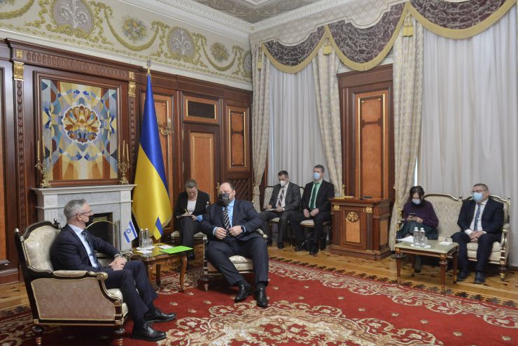 Зустріч Голови Верховної Ради України Руслана Стефанчука з Надзвичайним і Повноважним Послом Держави Ізраїль в Україні Міхаелем Бродським