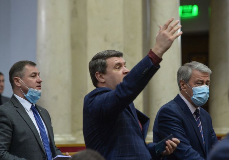 Пленарне засідання Верховної Ради України.

Голова Верховної Ради України Руслан Стефанчук відкрив пленарне засідання. 
Руслан Стефанчук зазначив, що сьогодні - День вшанування учасників ліквідації наслідків аварії на ЧАЕС.
Народні депутати хвилиною мовчання вшанували пам’ять загиблих ліквідаторів та жертв Чорнобильської трагедії.  

Прийнято Закон 