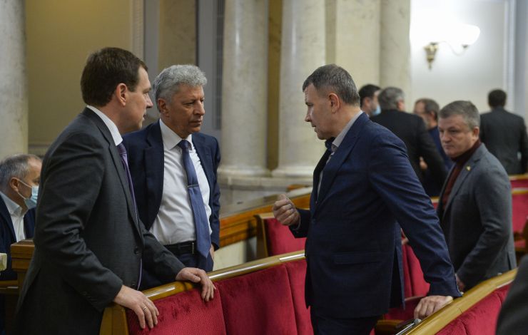 Пленарне засідання Верховної Ради України.

Голова Верховної Ради України Руслан Стефанчук відкрив пленарне засідання. 
Руслан Стефанчук зазначив, що сьогодні - День вшанування учасників ліквідації наслідків аварії на ЧАЕС.
Народні депутати хвилиною мовчання вшанували пам’ять загиблих ліквідаторів та жертв Чорнобильської трагедії.  

Прийнято Закон 