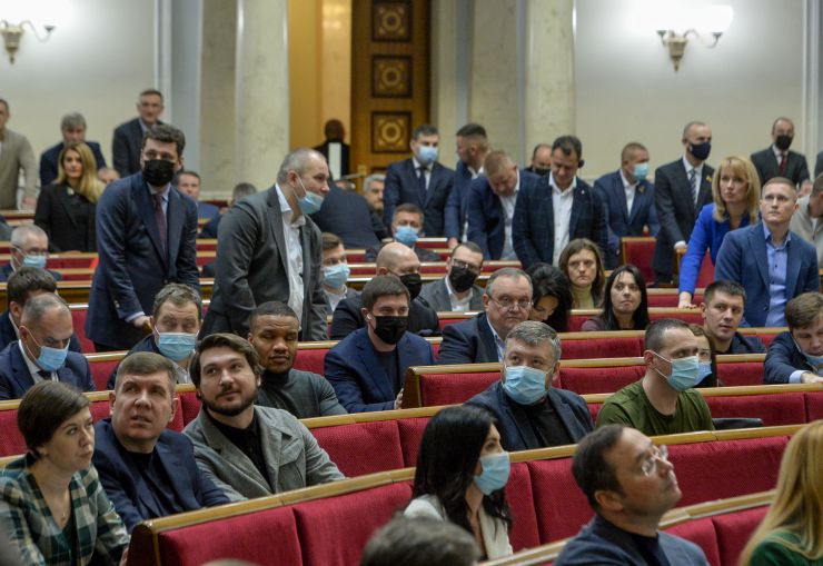Пленарне засідання Верховної Ради України.

Голова Верховної Ради України Руслан Стефанчук відкрив пленарне засідання. 
Руслан Стефанчук зазначив, що сьогодні - День вшанування учасників ліквідації наслідків аварії на ЧАЕС.
Народні депутати хвилиною мовчання вшанували пам’ять загиблих ліквідаторів та жертв Чорнобильської трагедії.  

Прийнято Закон 