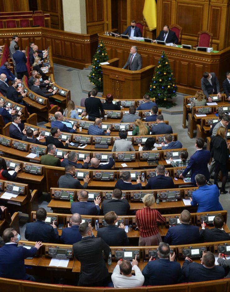 Пленарне засідання Верховної Ради України.

Голова Верховної Ради України Руслан Стефанчук відкрив пленарне засідання. 
Руслан Стефанчук зазначив, що сьогодні - День вшанування учасників ліквідації наслідків аварії на ЧАЕС.
Народні депутати хвилиною мовчання вшанували пам’ять загиблих ліквідаторів та жертв Чорнобильської трагедії.  

Прийнято Закон 