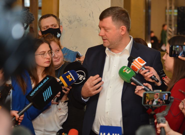Пленарне засідання Верховної Ради України.

Голова Верховної Ради України Руслан Стефанчук відкрив пленарне засідання.

Народні депутати розглянули питання про призначення членів Національної ради України з питань телебачення і радіомовлення на три вакантні посади за квотою Верховної Ради України.
Голова Комітету з питань гуманітарної та інформаційної політики Микита Потураєв у виступі повідомив, що Комітет розглянув на своєму засіданні результати конкурсу про відбір кандидатів на заміщення трьох вакантних посад за квотою Верховної Ради України і рекомендує провести рейтингове голосування щодо 13 кандидатур.
На вакантні посади членів Національної ради України з питань телебачення і радіомовлення призначено Олександра Бурмакіна, Ольгу Герасим’юк і Олега Черниша.
Брифінг Олександра Корнієнко 

