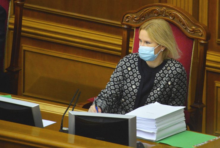 Пленарне засідання Верховної Ради України.

Голова Верховної Ради України Руслан Стефанчук відкрив пленарне засідання.

Народні депутати розглянули питання про призначення членів Національної ради України з питань телебачення і радіомовлення на три вакантні посади за квотою Верховної Ради України.
Голова Комітету з питань гуманітарної та інформаційної політики Микита Потураєв у виступі повідомив, що Комітет розглянув на своєму засіданні результати конкурсу про відбір кандидатів на заміщення трьох вакантних посад за квотою Верховної Ради України і рекомендує провести рейтингове голосування щодо 13 кандидатур.
На вакантні посади членів Національної ради України з питань телебачення і радіомовлення призначено Олександра Бурмакіна, Ольгу Герасим’юк і Олега Черниша.
Олена Кондратюк 
