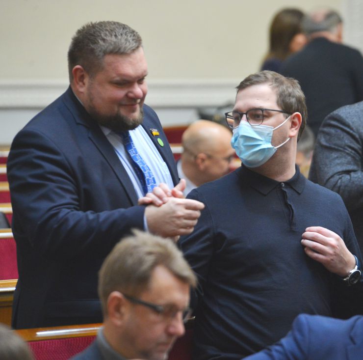Пленарне засідання Верховної Ради України.

Голова Верховної Ради України Руслан Стефанчук відкрив пленарне засідання.
Руслан Стефанчук зазначив, що сьогодні Міжнародний день пам’яті жертв Голокосту. 
За пропозицією головуючого народні депутати хвилиною мовчання вшанували пам’ять жертв Голокосту.
Прийнято за основу проект Закону 