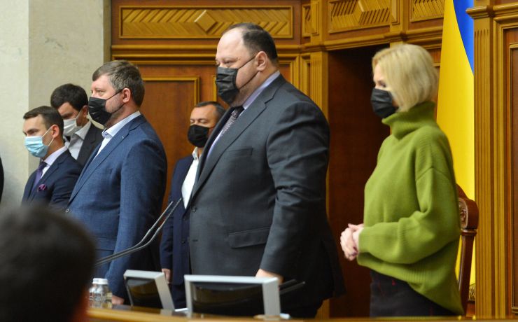 Пленарне засідання Верховної Ради України.

Голова Верховної Ради України Руслан Стефанчук відкрив пленарне засідання.
Руслан Стефанчук зазначив, що сьогодні Міжнародний день пам’яті жертв Голокосту. 
За пропозицією головуючого народні депутати хвилиною мовчання вшанували пам’ять жертв Голокосту.
Прийнято за основу проект Закону 