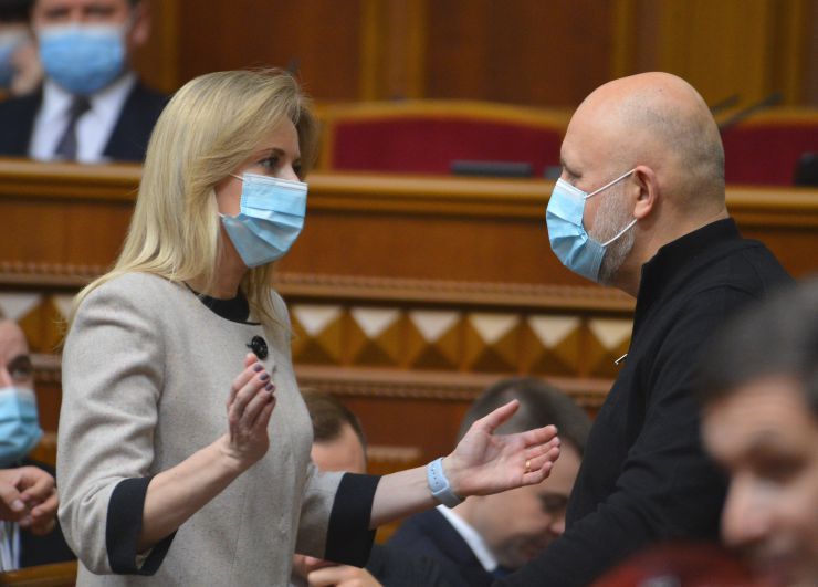 Пленарне засідання Верховної Ради України.

Голова Верховної Ради України Руслан Стефанчук відкрив пленарне засідання.
Руслан Стефанчук зазначив, що сьогодні Міжнародний день пам’яті жертв Голокосту. 
За пропозицією головуючого народні депутати хвилиною мовчання вшанували пам’ять жертв Голокосту.
Прийнято за основу проект Закону 