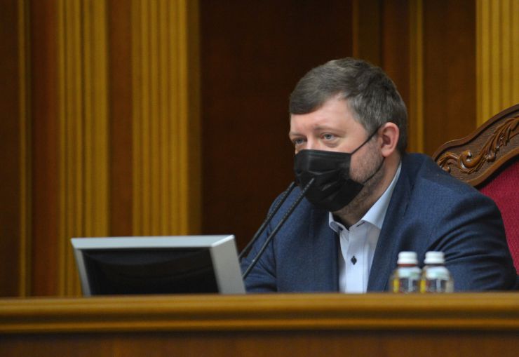 Пленарне засідання Верховної Ради України.

Голова Верховної Ради України Руслан Стефанчук відкрив пленарне засідання.
Руслан Стефанчук зазначив, що сьогодні Міжнародний день пам’яті жертв Голокосту. 
За пропозицією головуючого народні депутати хвилиною мовчання вшанували пам’ять жертв Голокосту.
Прийнято за основу проект Закону 