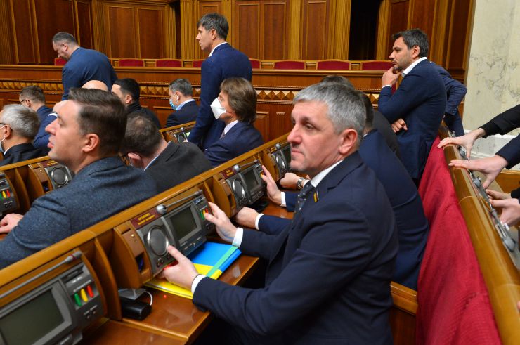 Пленарне засідання Верховної Ради України.

Голова Верховної Ради України Руслан Стефанчук відкрив пленарне засідання.
Руслан Стефанчук зазначив, що сьогодні Міжнародний день пам’яті жертв Голокосту. 
За пропозицією головуючого народні депутати хвилиною мовчання вшанували пам’ять жертв Голокосту.
Прийнято за основу проект Закону 