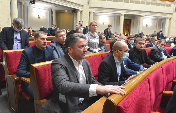 Пленарне засідання Верховної Ради України.

Голова Верховної Ради України Руслан Стефанчук відкрив пленарне засідання.
Руслан Стефанчук зазначив, що сьогодні Міжнародний день пам’яті жертв Голокосту. 
За пропозицією головуючого народні депутати хвилиною мовчання вшанували пам’ять жертв Голокосту.
Прийнято за основу проект Закону 