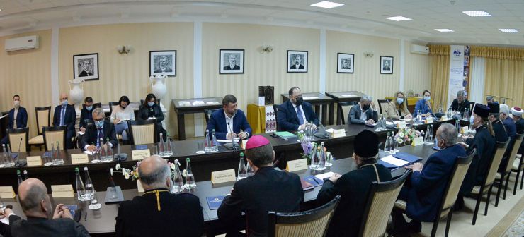 Голова Верховної Ради Руслан Стефанчук та Перший заступник Голови парламенту Олександр Корнієнко зустрілися із представниками Всеукраїнської Ради Церков і релігійних організацій
